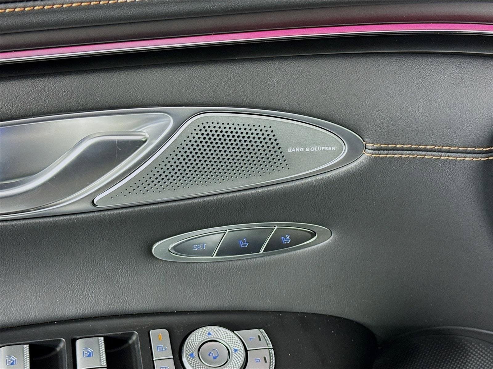 New 2026 Genesis GV70 2.5T Sport Prestige AWD/4WD image 21