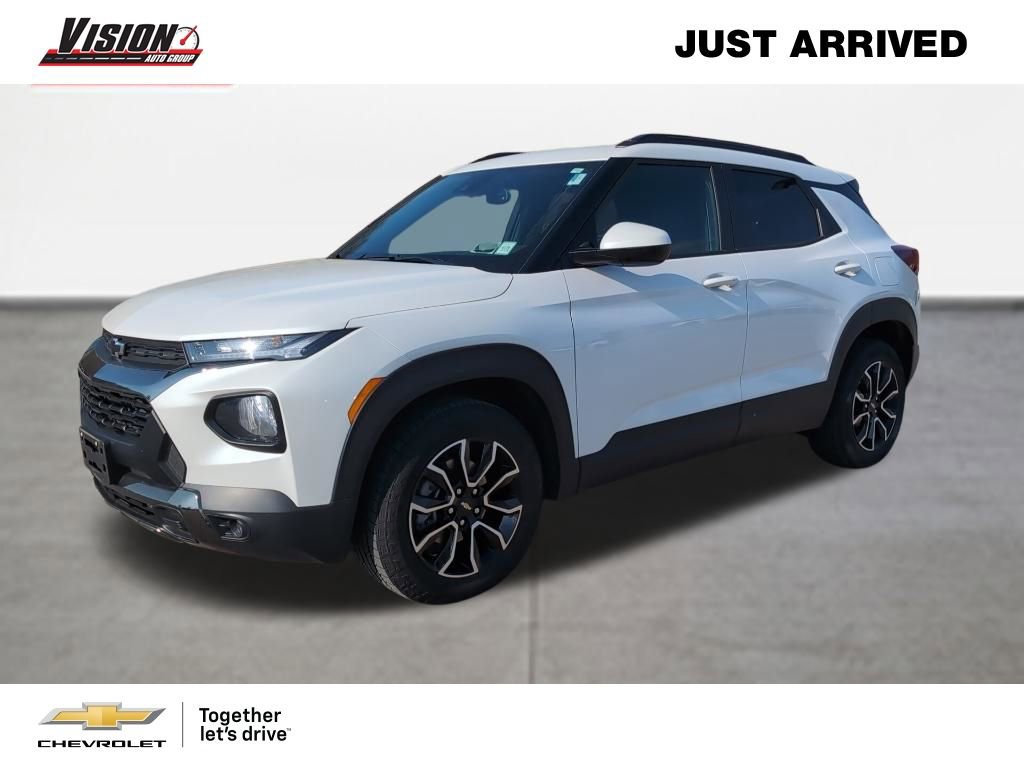 Used 2023 Chevrolet TrailBlazer ACTIV w/ Technology Package FWD image 1