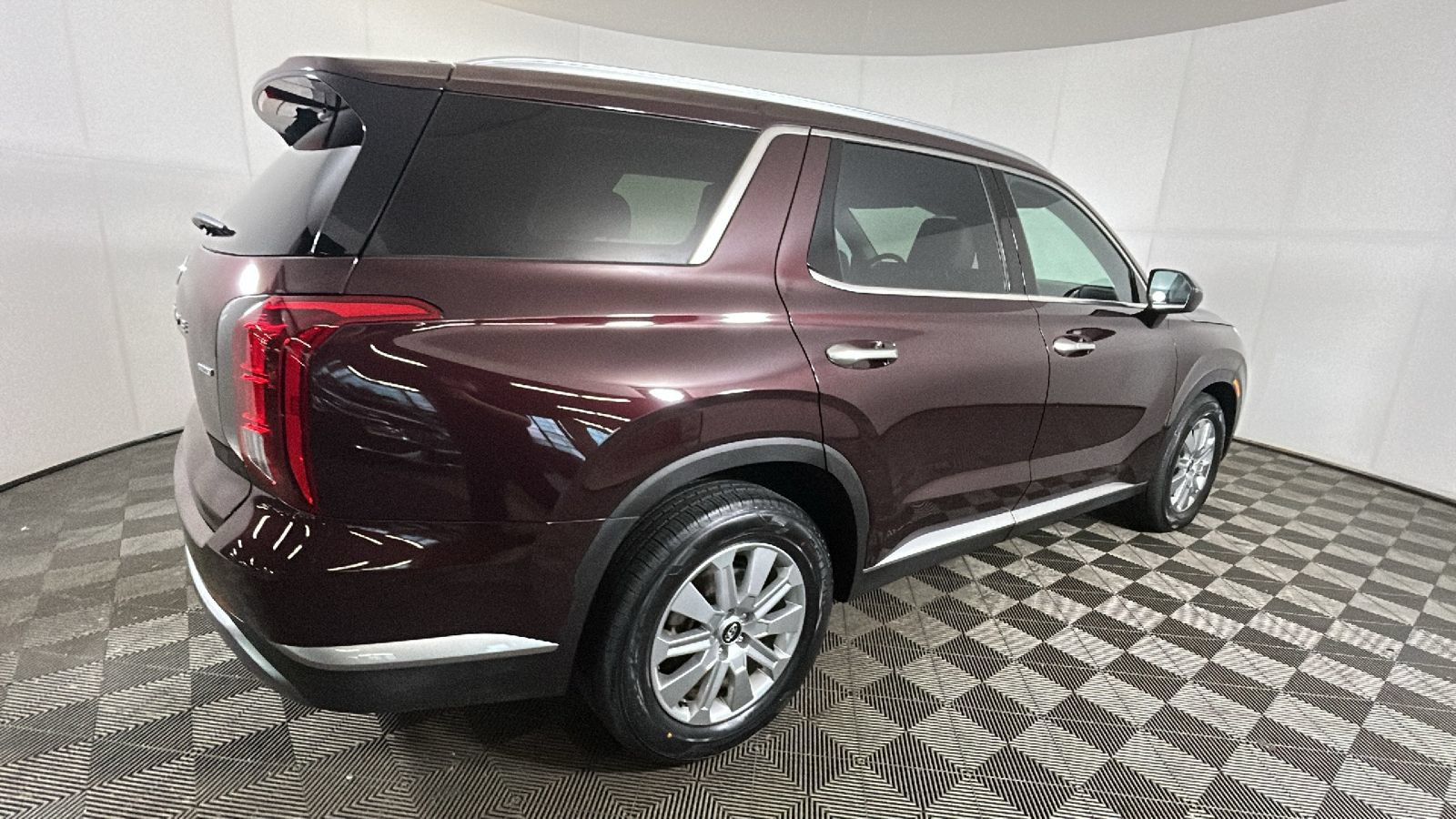 Used 2025 Hyundai Palisade SEL AWD/4WD image 2