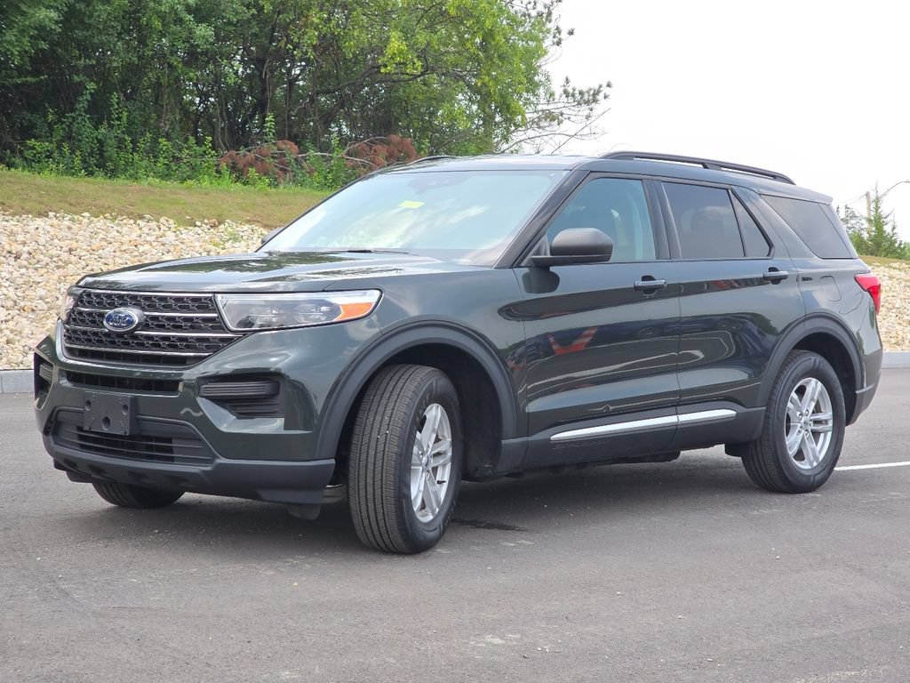 Used 2023 Ford Explorer XLT AWD/4WD image 22