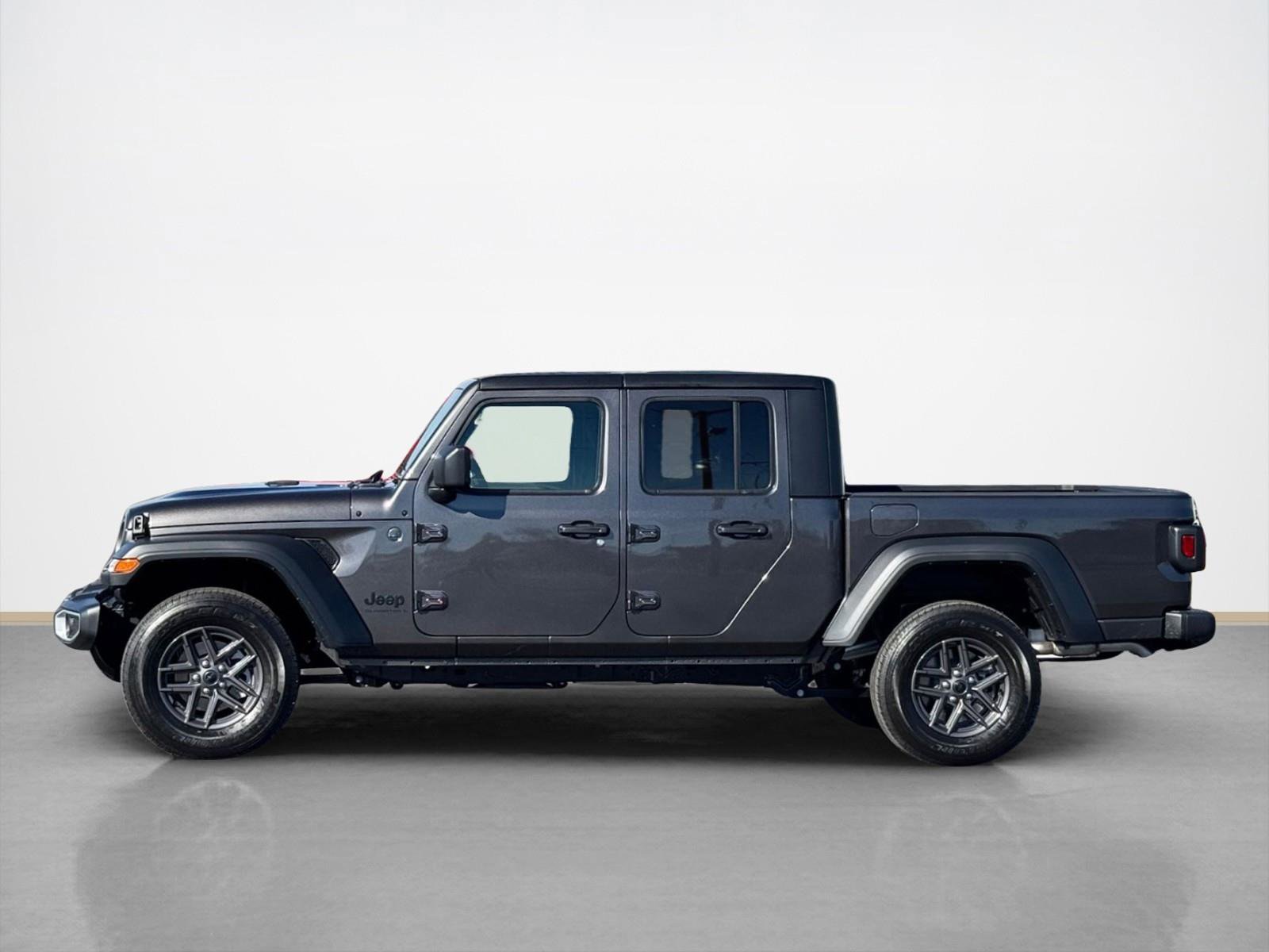 New 2026 Jeep Gladiator Sport image 4