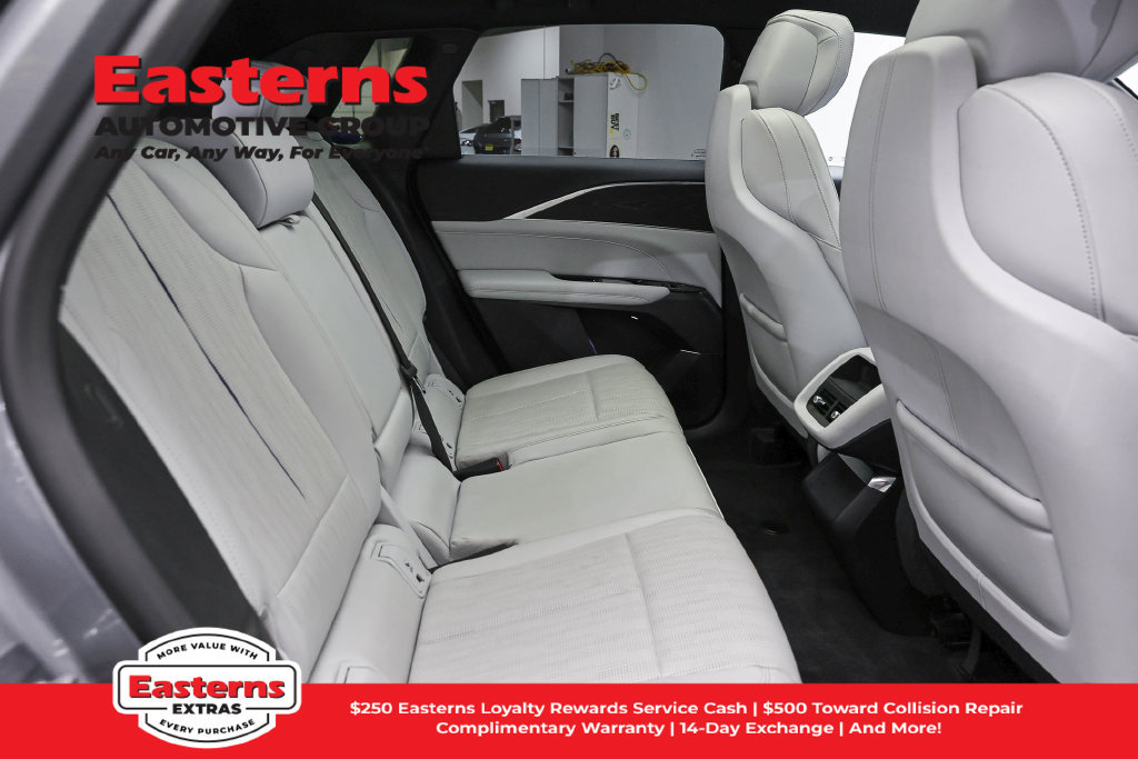 Used 2024 Cadillac Lyriq Luxury RWD image 26