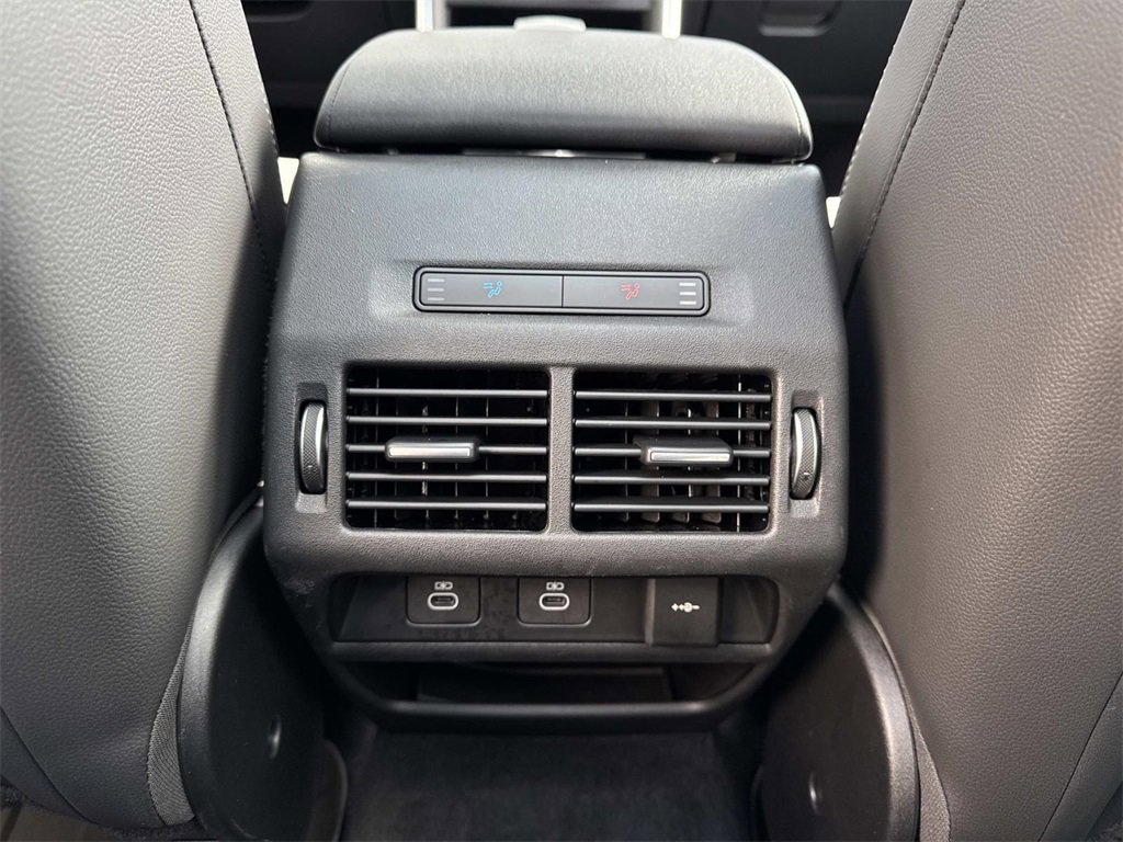 Certified 2025 Land Rover Discovery Sport Dynamic SE image 15