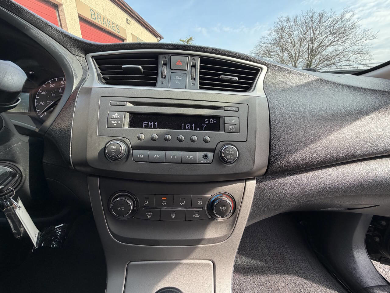 Used 2013 Nissan Sentra S image 24