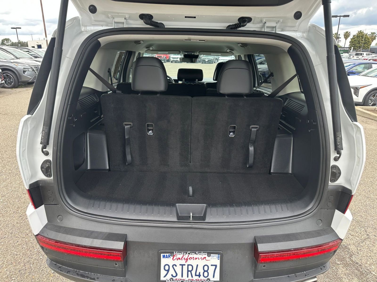 Used 2025 Hyundai Santa Fe SEL AWD/4WD image 35