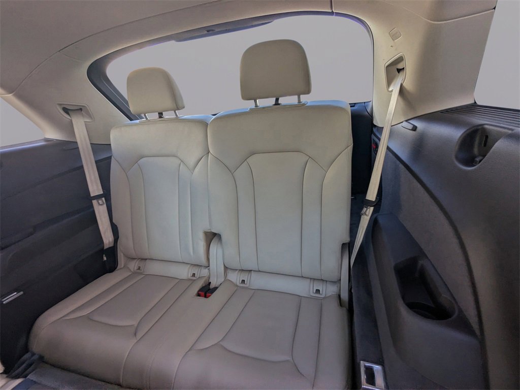 Used 2017 Audi Q7 3.0T Premium Plus w/ Premium Plus Package image 16