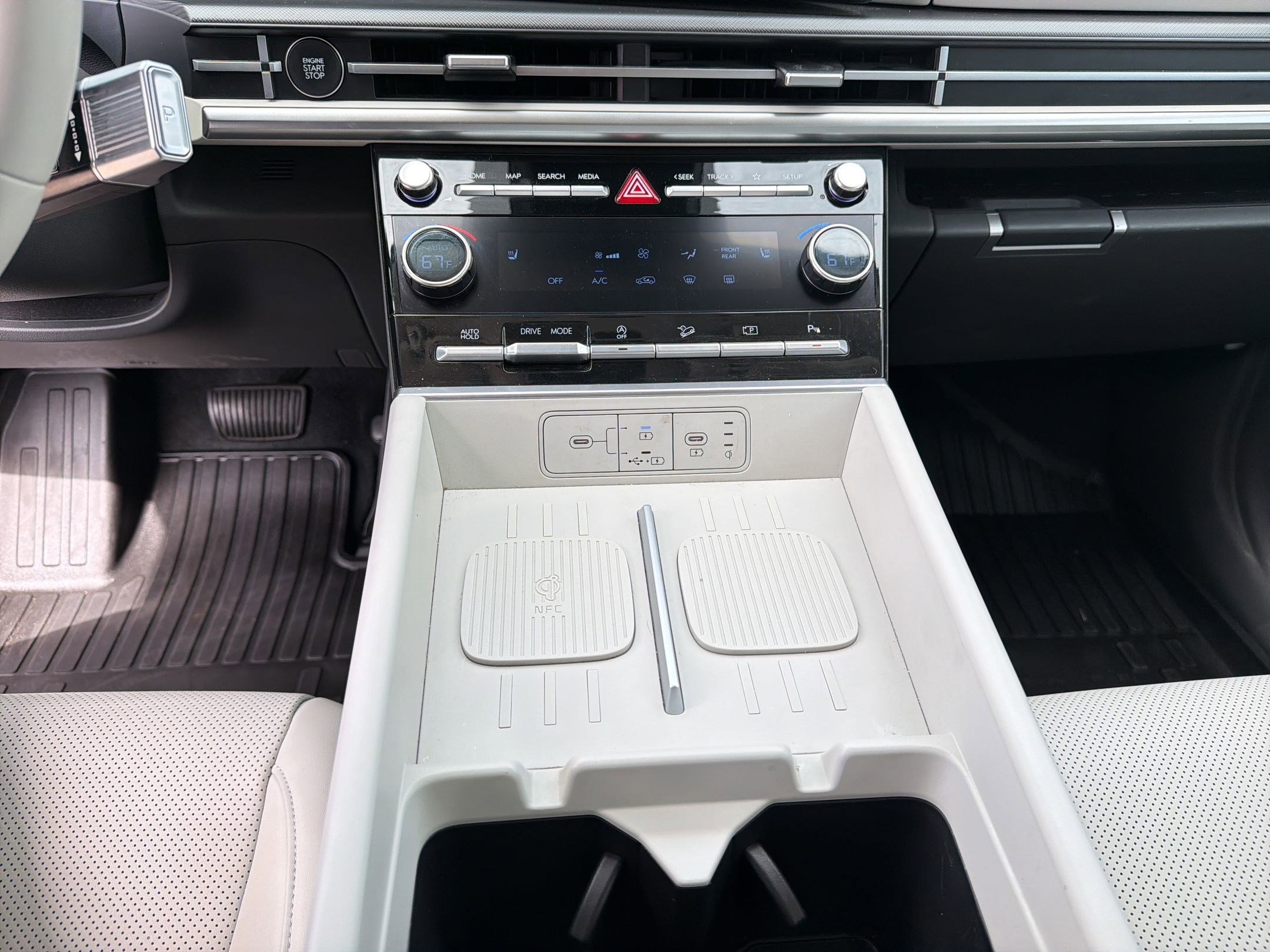 Certified 2025 Hyundai Santa Fe SEL image 18