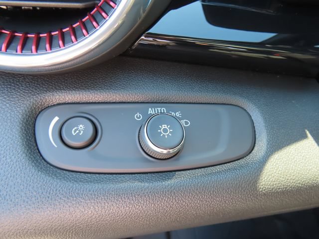 Used 2026 Chevrolet Trax RS w/ Sunroof Package FWD image 35