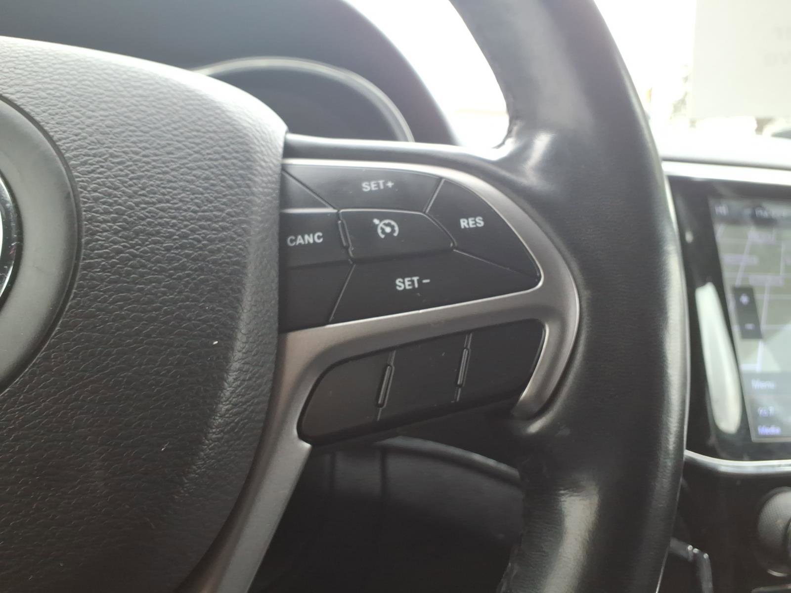 Used 2020 Jeep Grand Cherokee Limited image 29