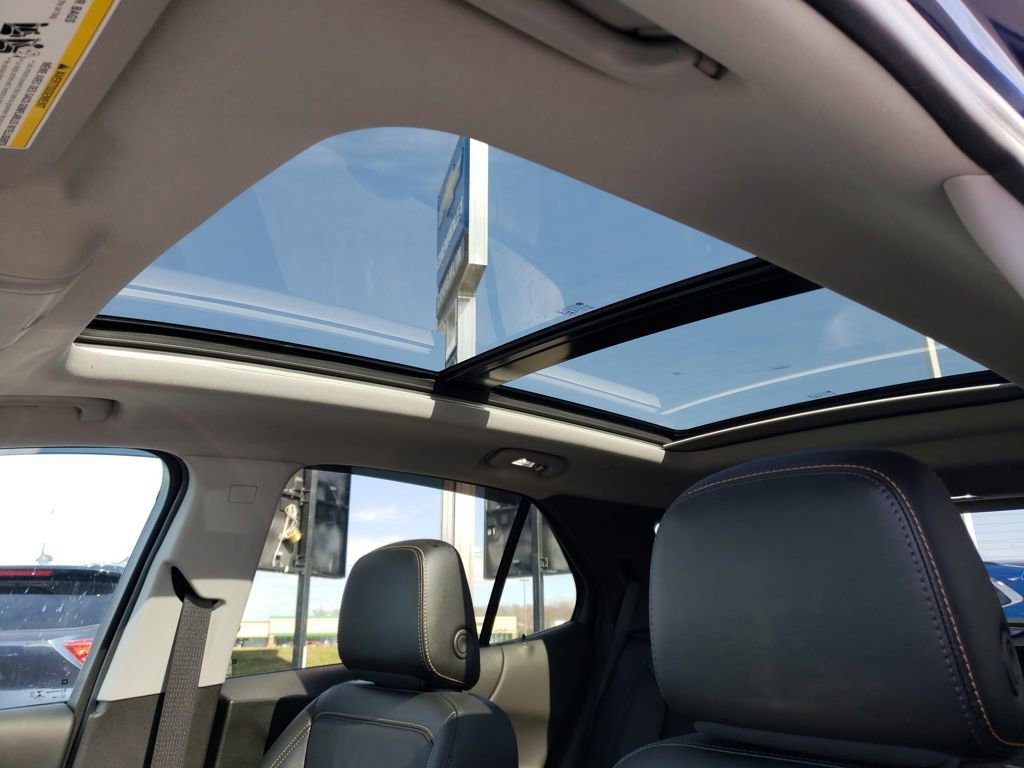 Used 2023 Chevrolet Equinox Premier image 22