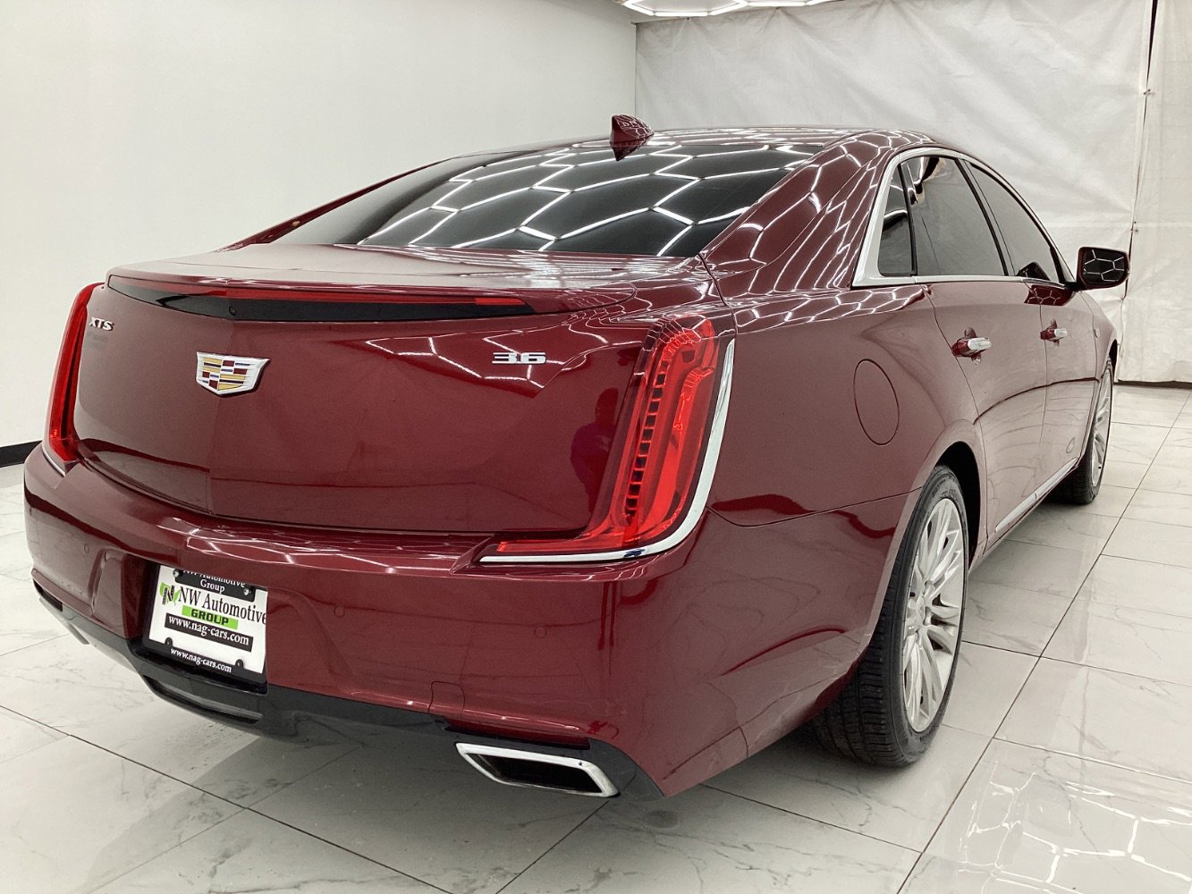 Used 2019 Cadillac XTS Luxury image 8