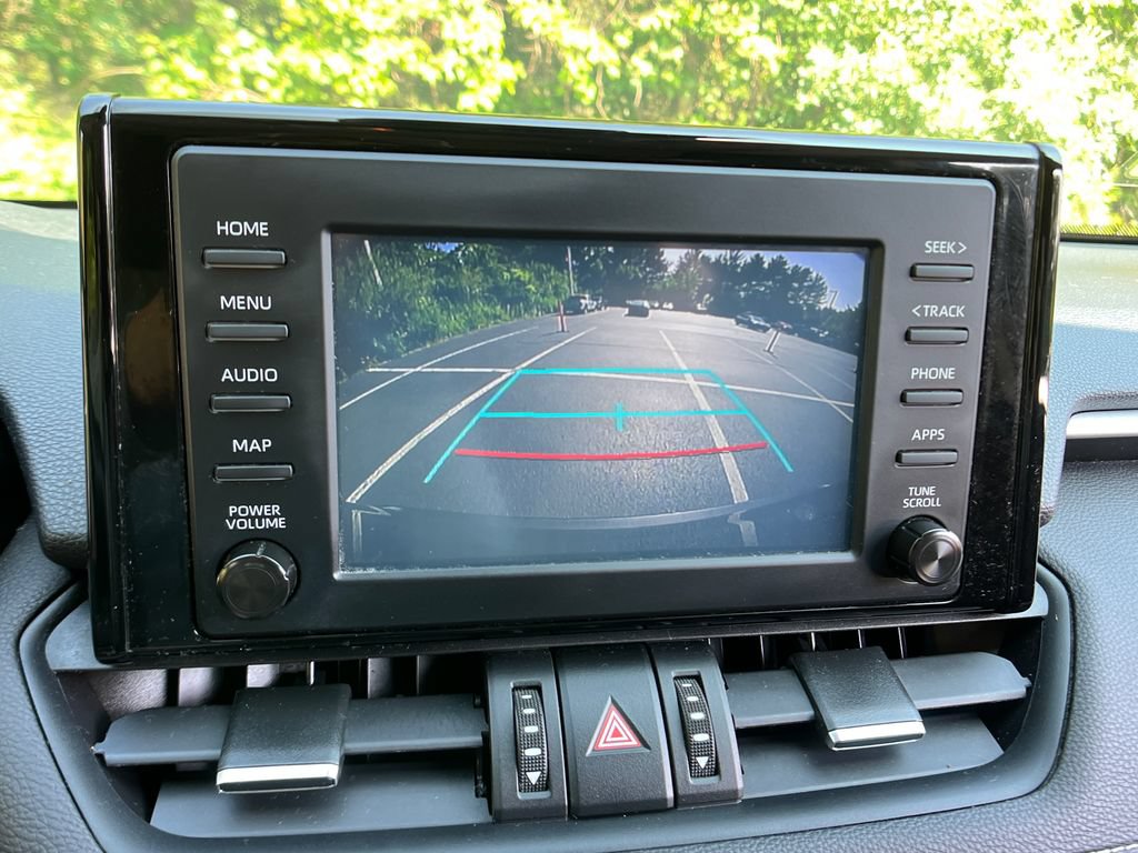 Used 2019 Toyota RAV4 XLE Premium w/ Cold Weather Package AWD/4WD image 18