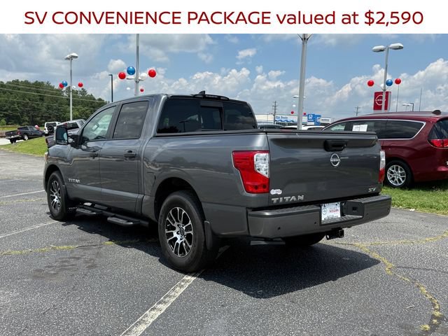 Used 2024 Nissan Titan SV w/ SV Convenience Package RWD image 5