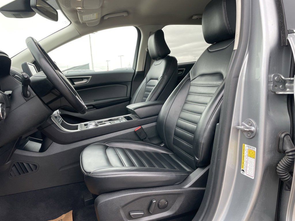 Used 2023 Ford Edge SEL image 7