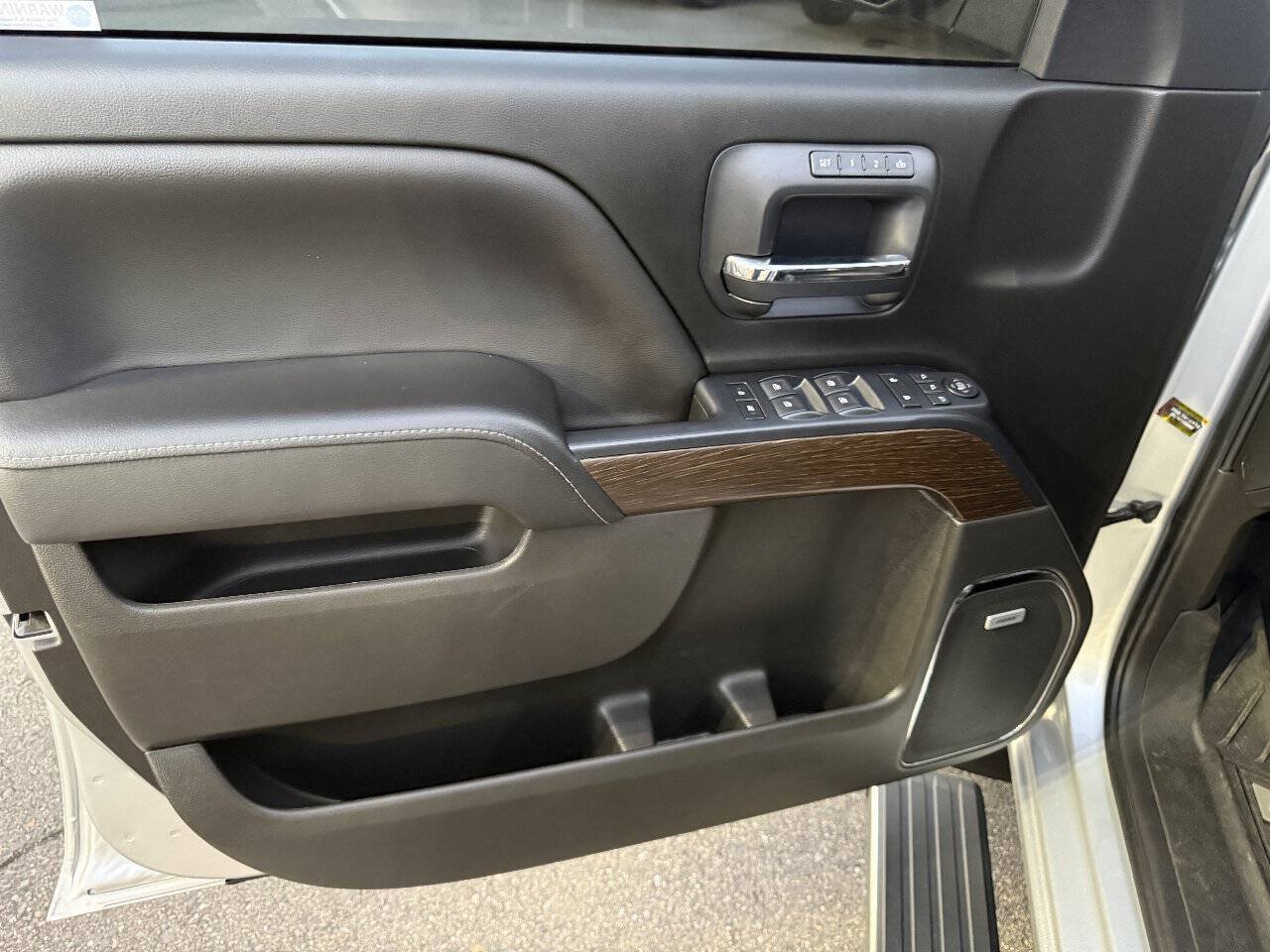Used 2018 GMC Sierra 1500 Denali AWD/4WD image 21