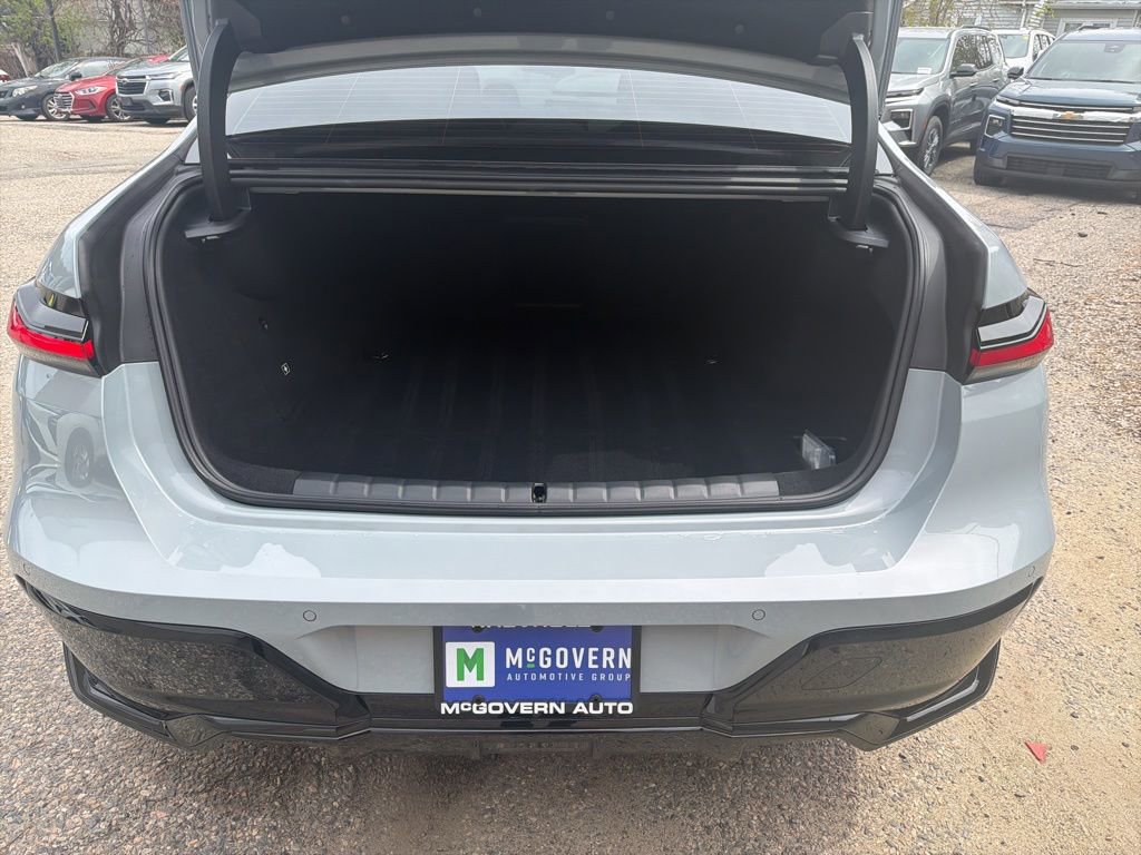 Used 2025 BMW i7 eDrive50 w/ M Sport Package RWD image 6