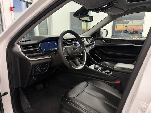 Used 2024 Jeep Grand Cherokee Limited 4xe image 13