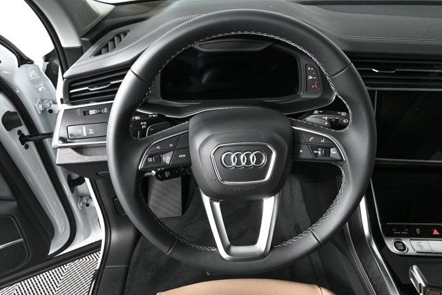 New 2025 Audi Q7 3.0T Premium Plus image 9