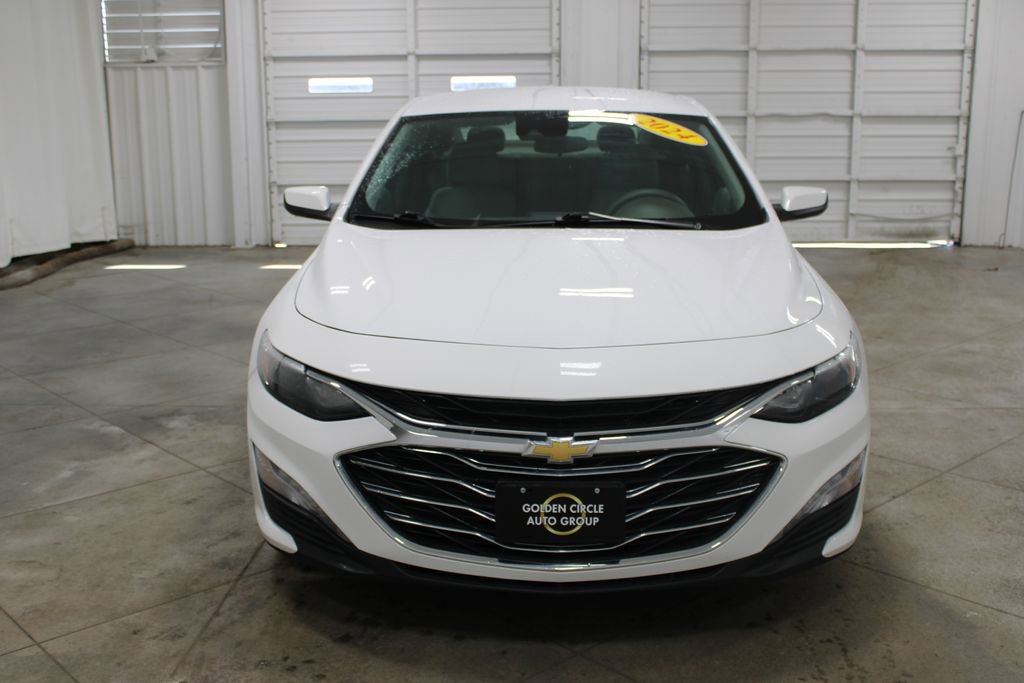 Used 2024 Chevrolet Malibu LT image 3
