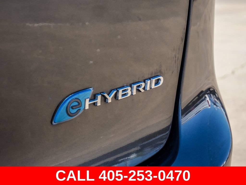 Used 2021 Chrysler Pacifica Touring-L FWD image 77