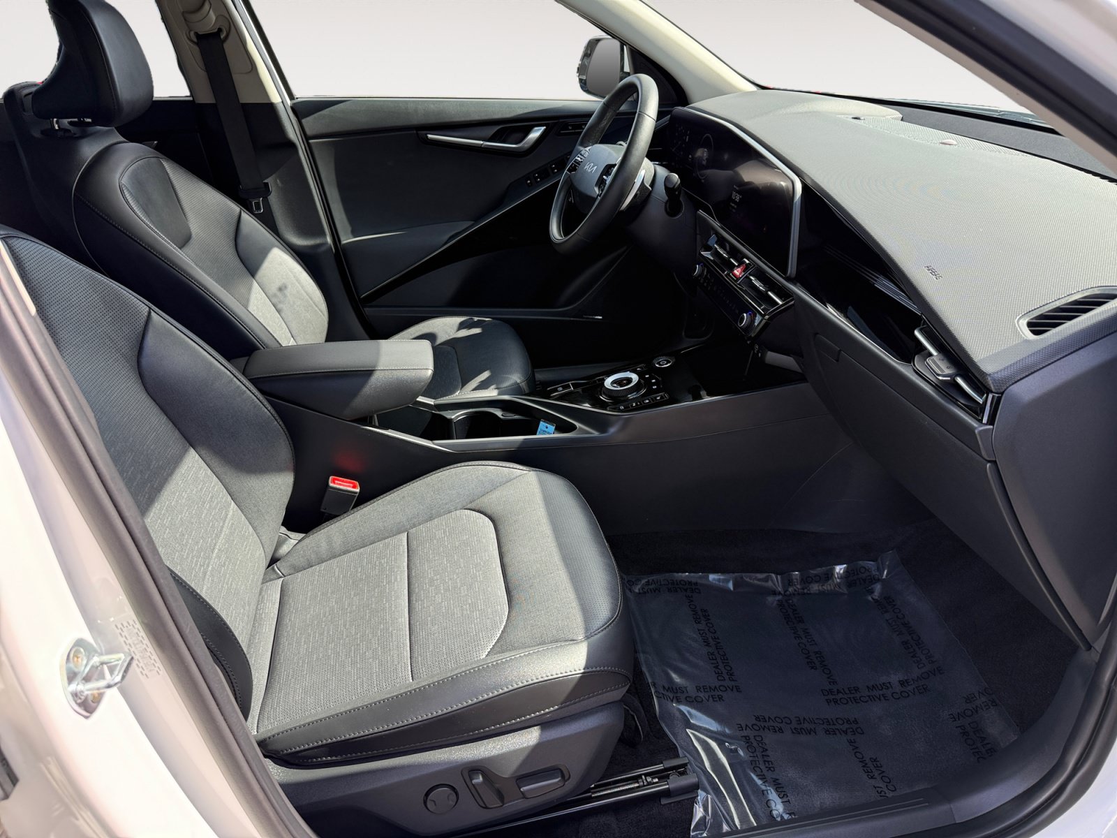 Used 2023 Kia Niro Wave FWD image 19