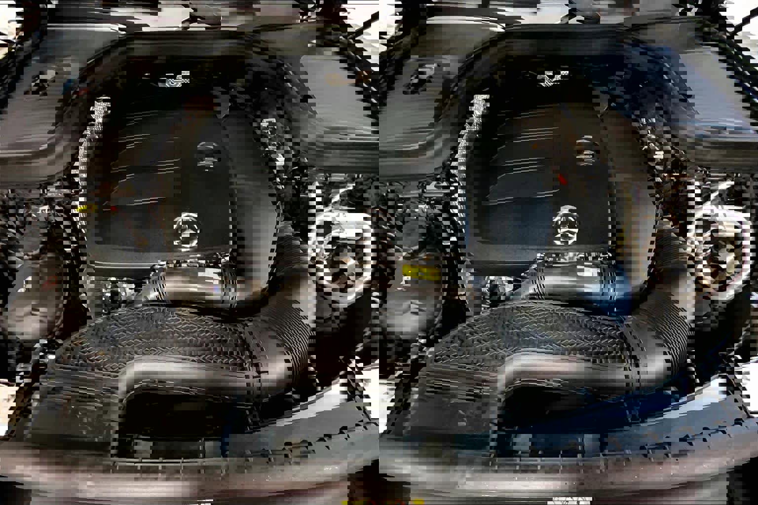 Used 2021 Mercedes-Benz GLC 300 4MATIC image 31