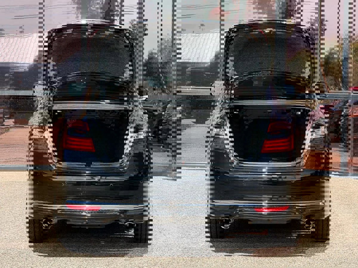 Used 2016 Honda Accord Touring image 30