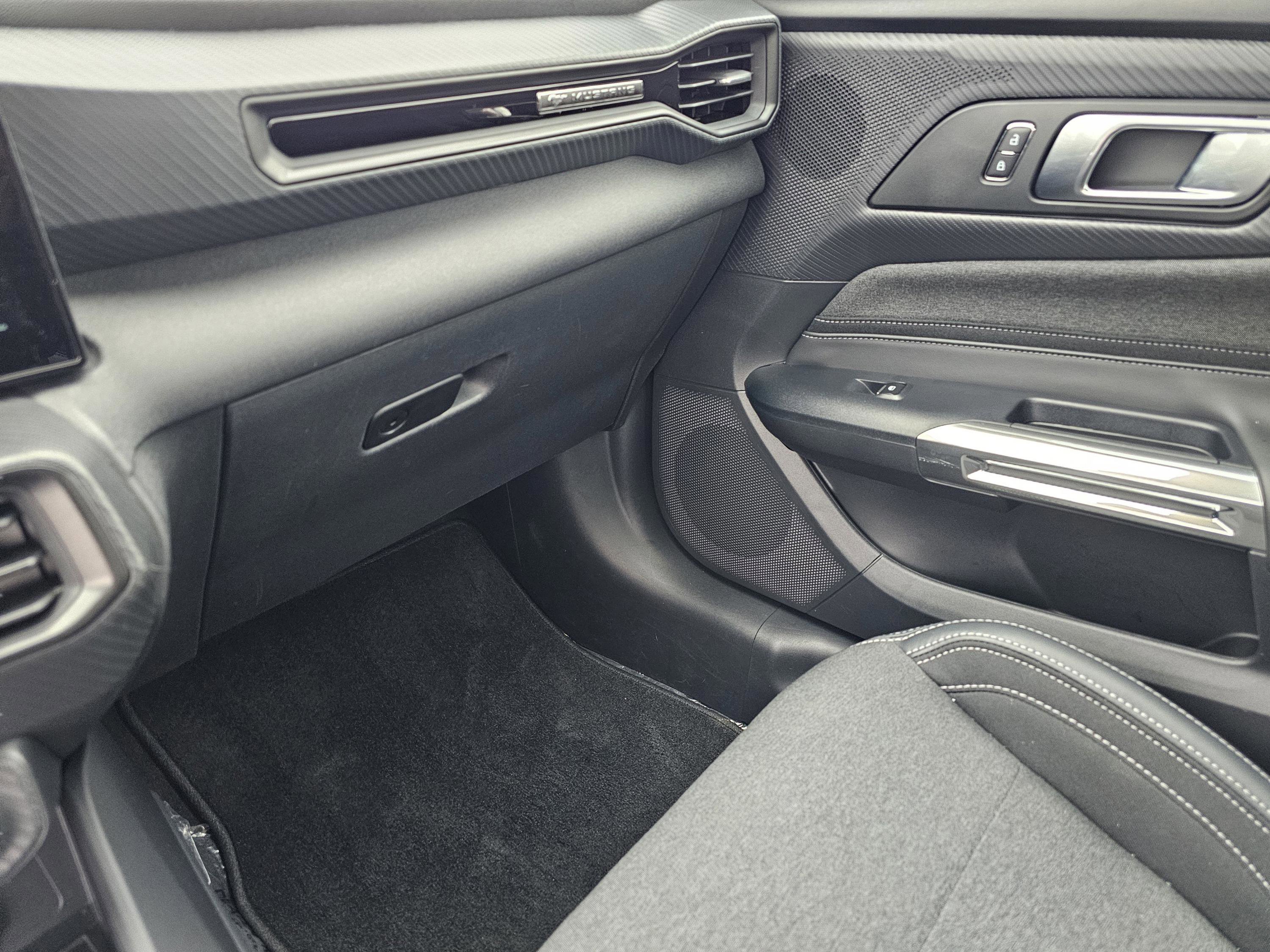 Used 2025 Ford Mustang Coupe image 25