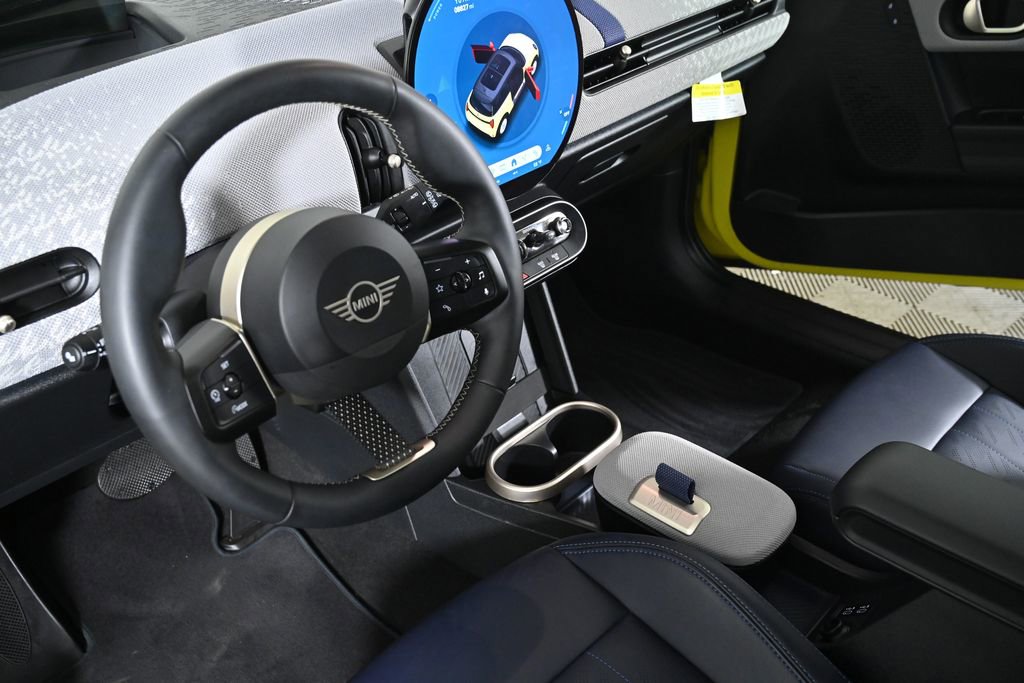 Certified 2025 MINI Cooper S image 11