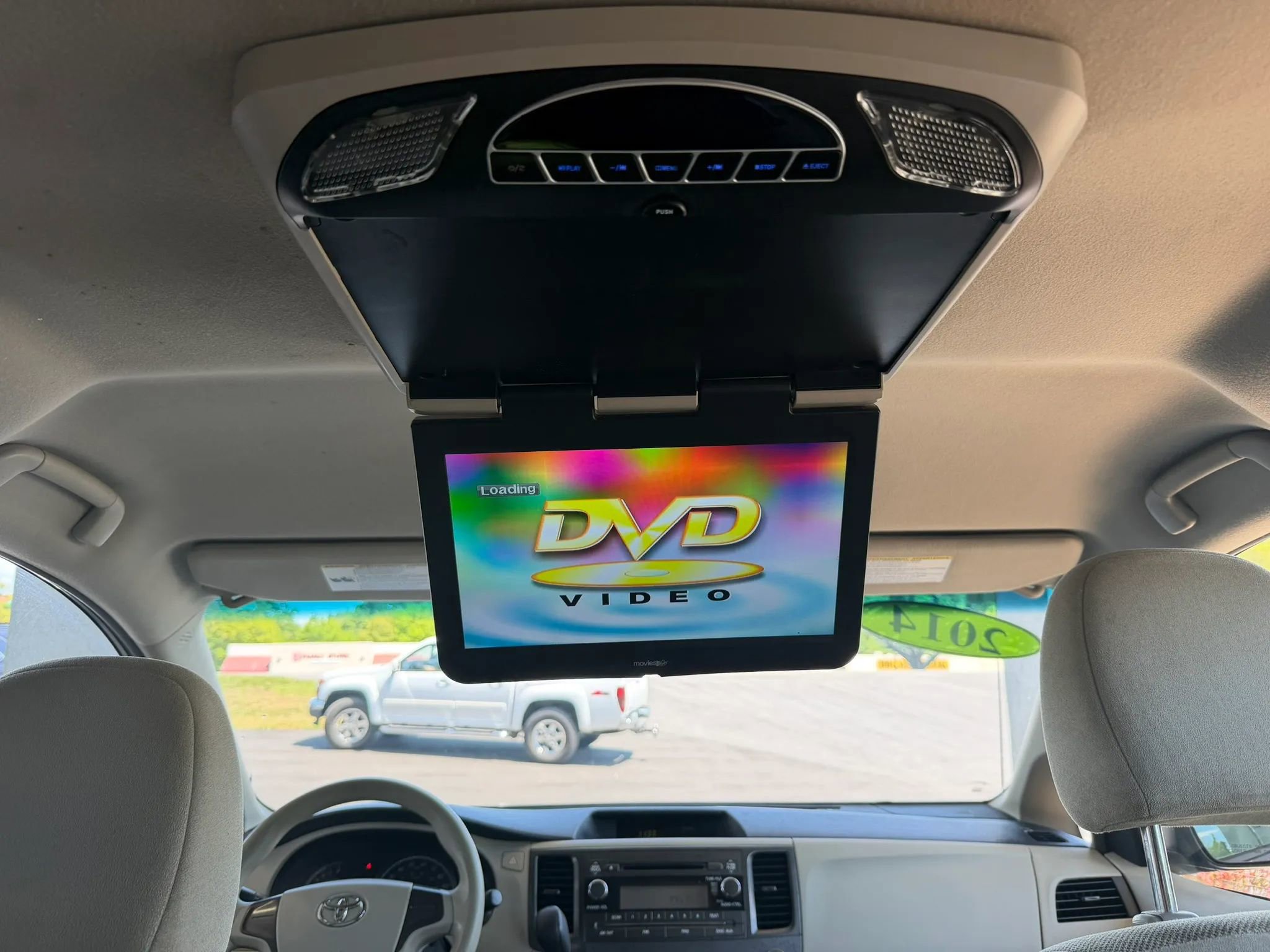 Used 2014 Toyota Sienna L FWD image 19