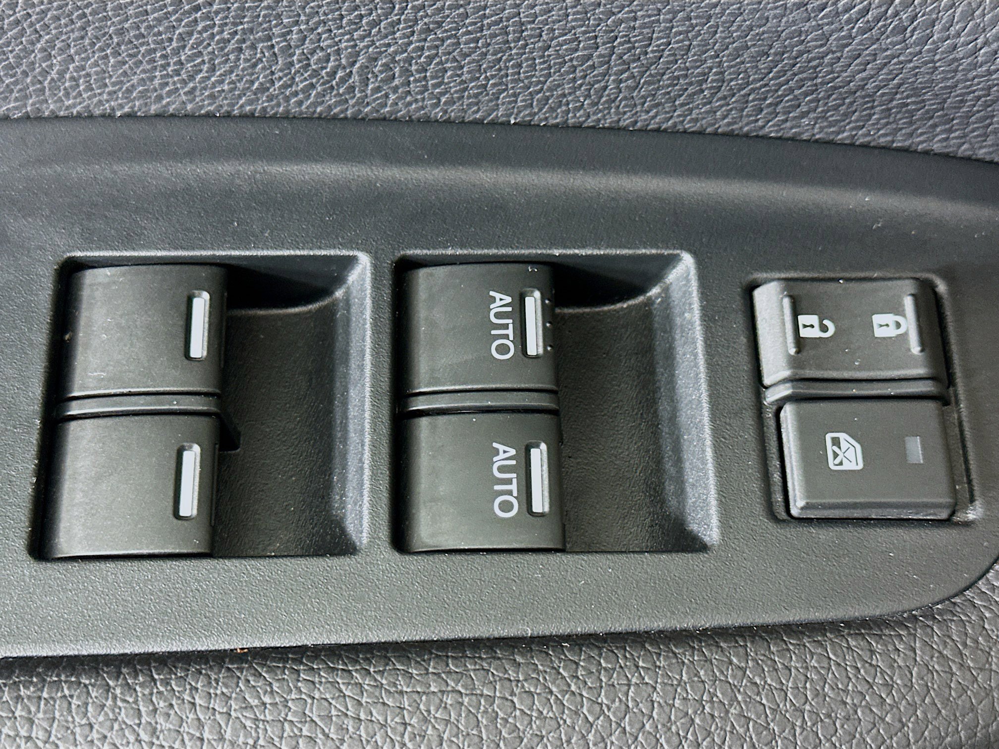 Used 2022 Honda Pilot Touring image 15