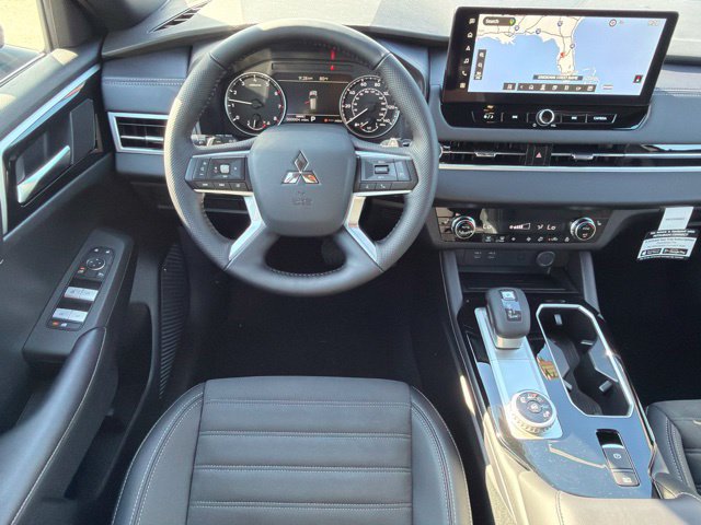 New 2026 Mitsubishi Outlander LE FWD image 18