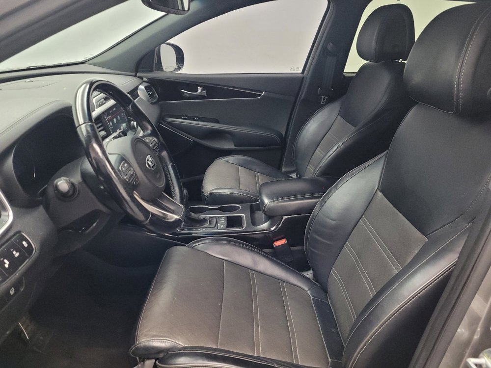 Used 2016 Kia Sorento SX image 17