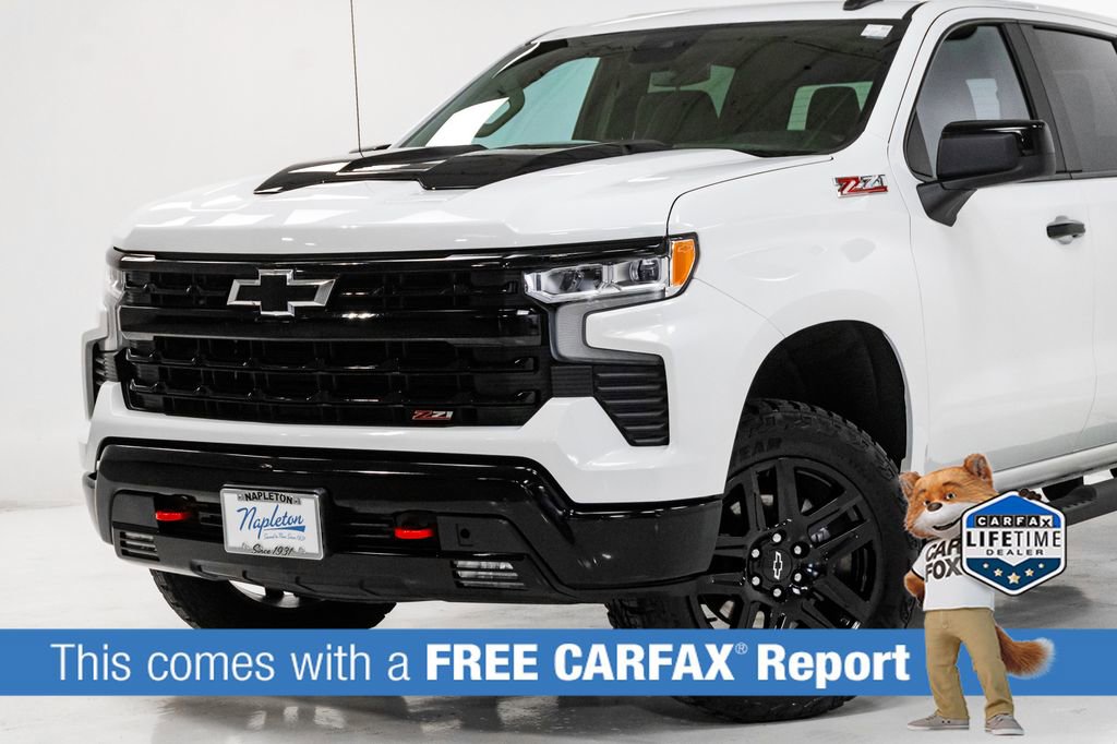 Used 2023 Chevrolet Silverado 1500 LT Trail Boss w/ Convenience Package II AWD/4WD image 2
