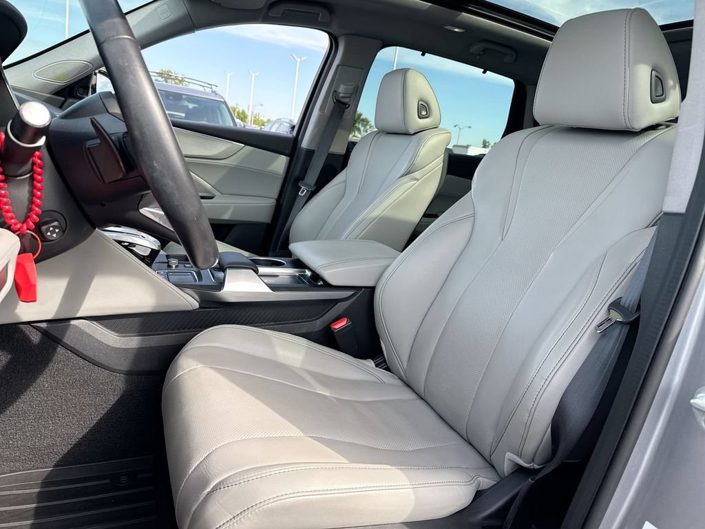 Used 2024 Acura MDX w/ Technology Package AWD/4WD image 11