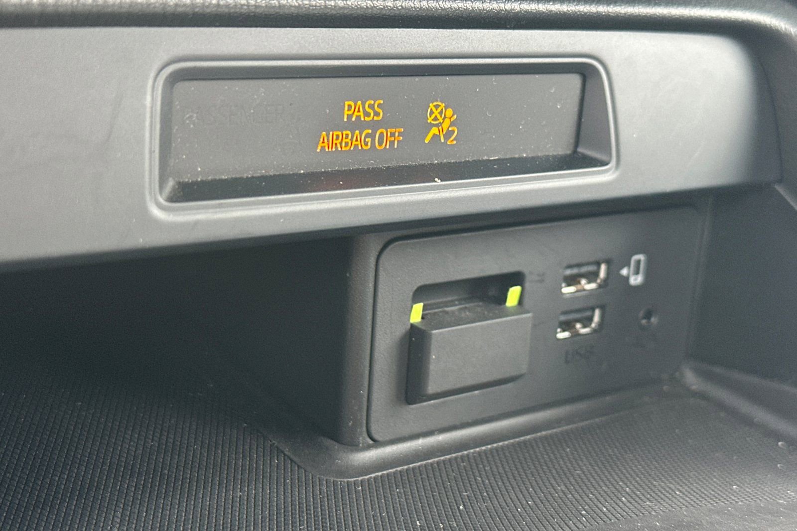 Used 2023 MAZDA MX-5 Miata Sport image 28