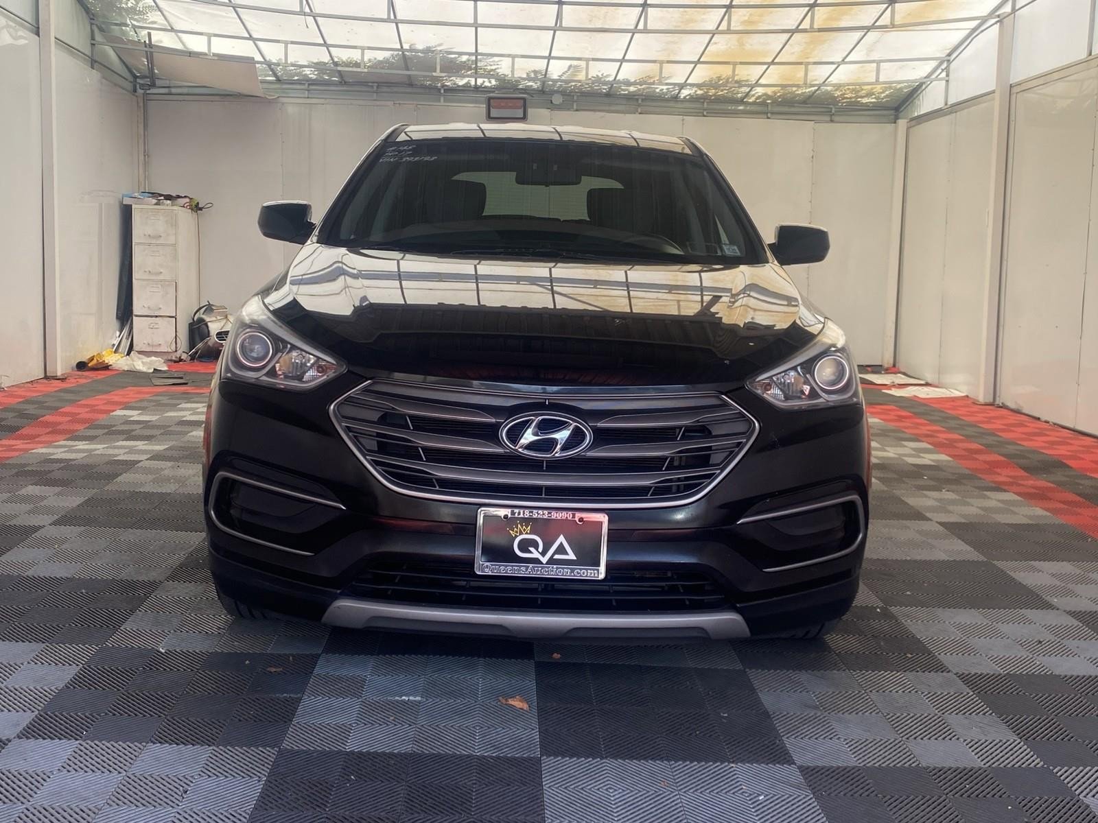Used 2017 Hyundai Santa Fe Sport AWD/4WD image 2