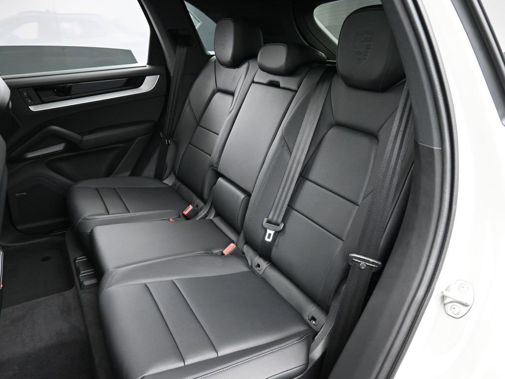 New 2026 Porsche Cayenne E-Hybrid image 25