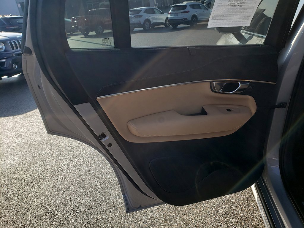 Used 2025 Volvo XC90 B6 Ultra w/ Protection Package image 12
