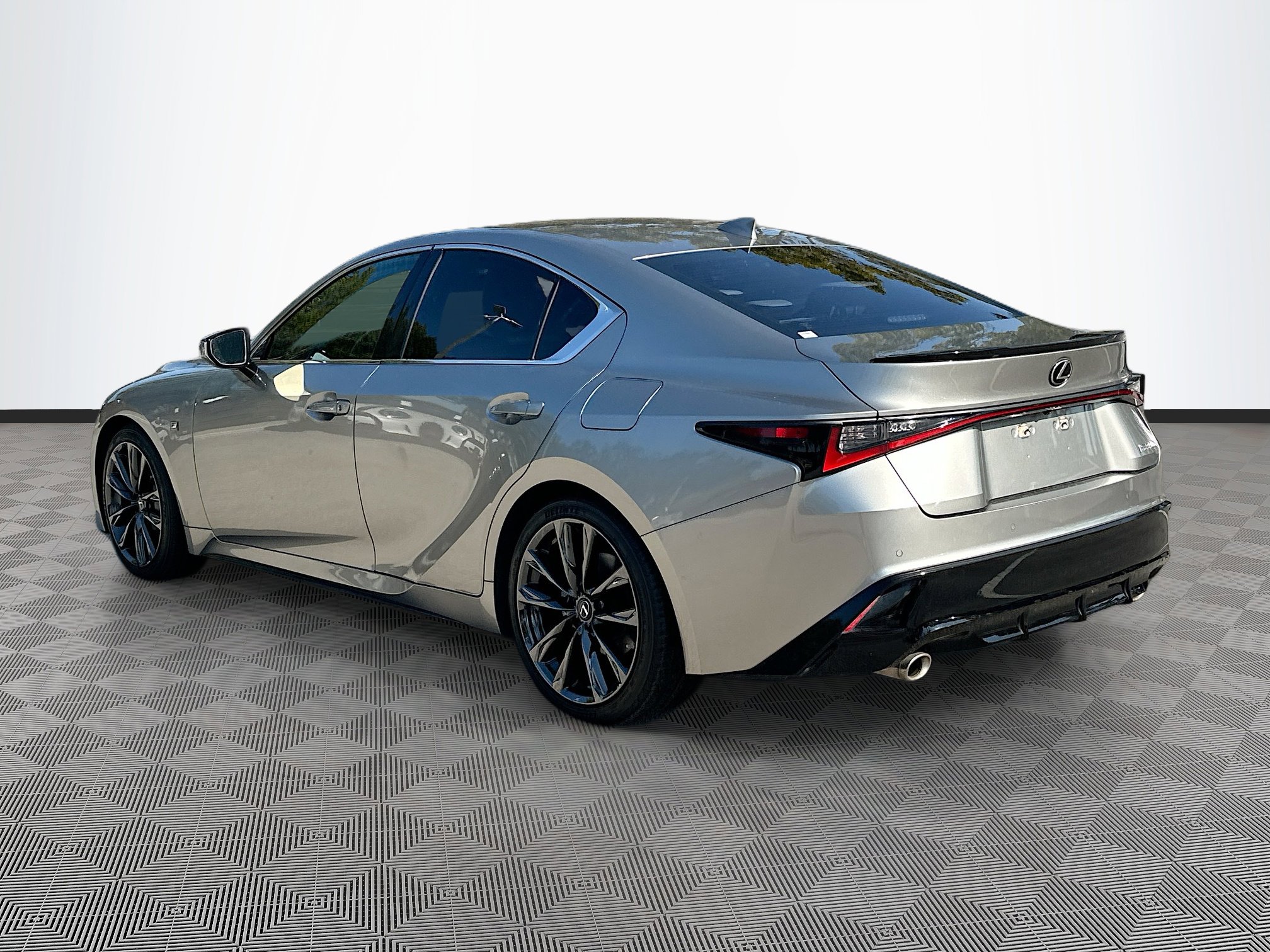 Used 2022 Lexus IS 350 F Sport image 5