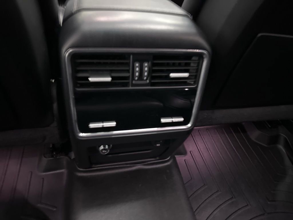 Used 2019 Porsche Cayenne S image 23