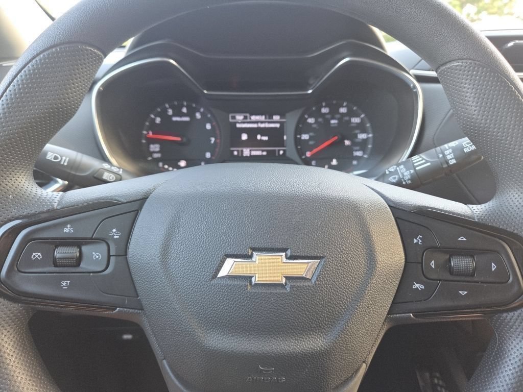 Used 2023 Chevrolet TrailBlazer LT AWD/4WD image 23