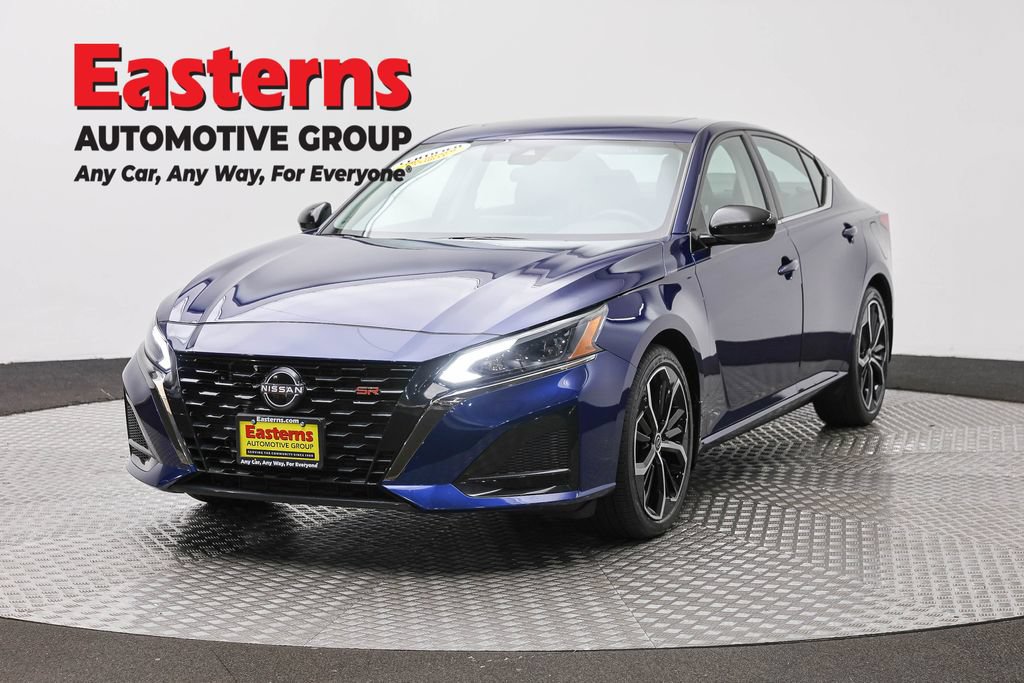 Used 2024 Nissan Altima 2.5 SR w/ SR Premium Package FWD video 1