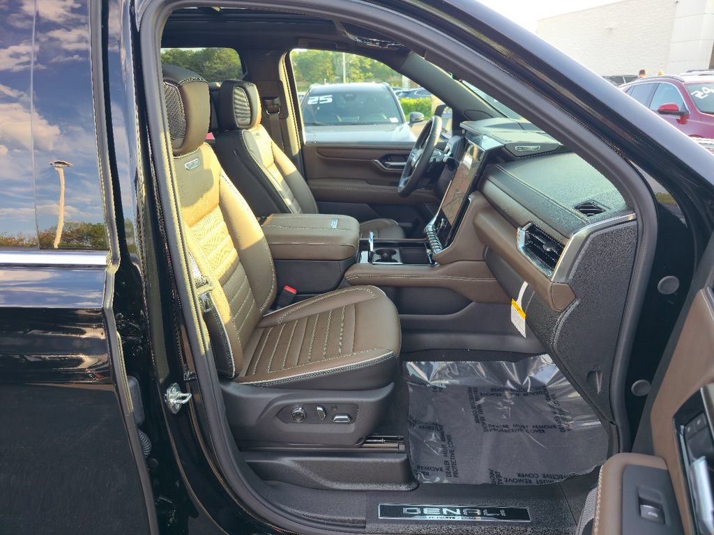 New 2026 GMC Yukon XL Denali Ultimate AWD/4WD image 31