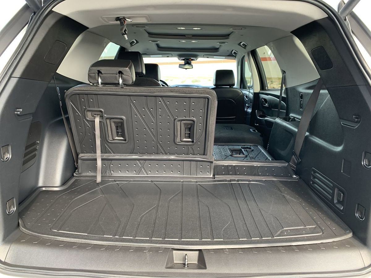 Used 2020 Chevrolet Traverse Premier AWD/4WD image 14