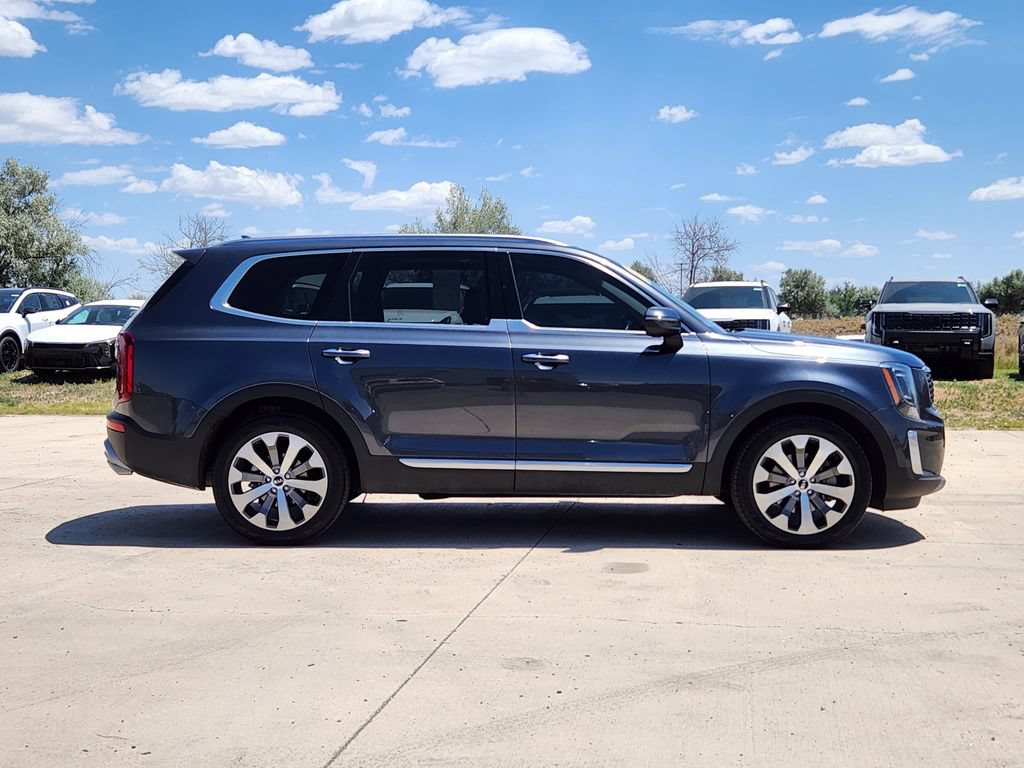 Used 2021 Kia Telluride S AWD/4WD image 2
