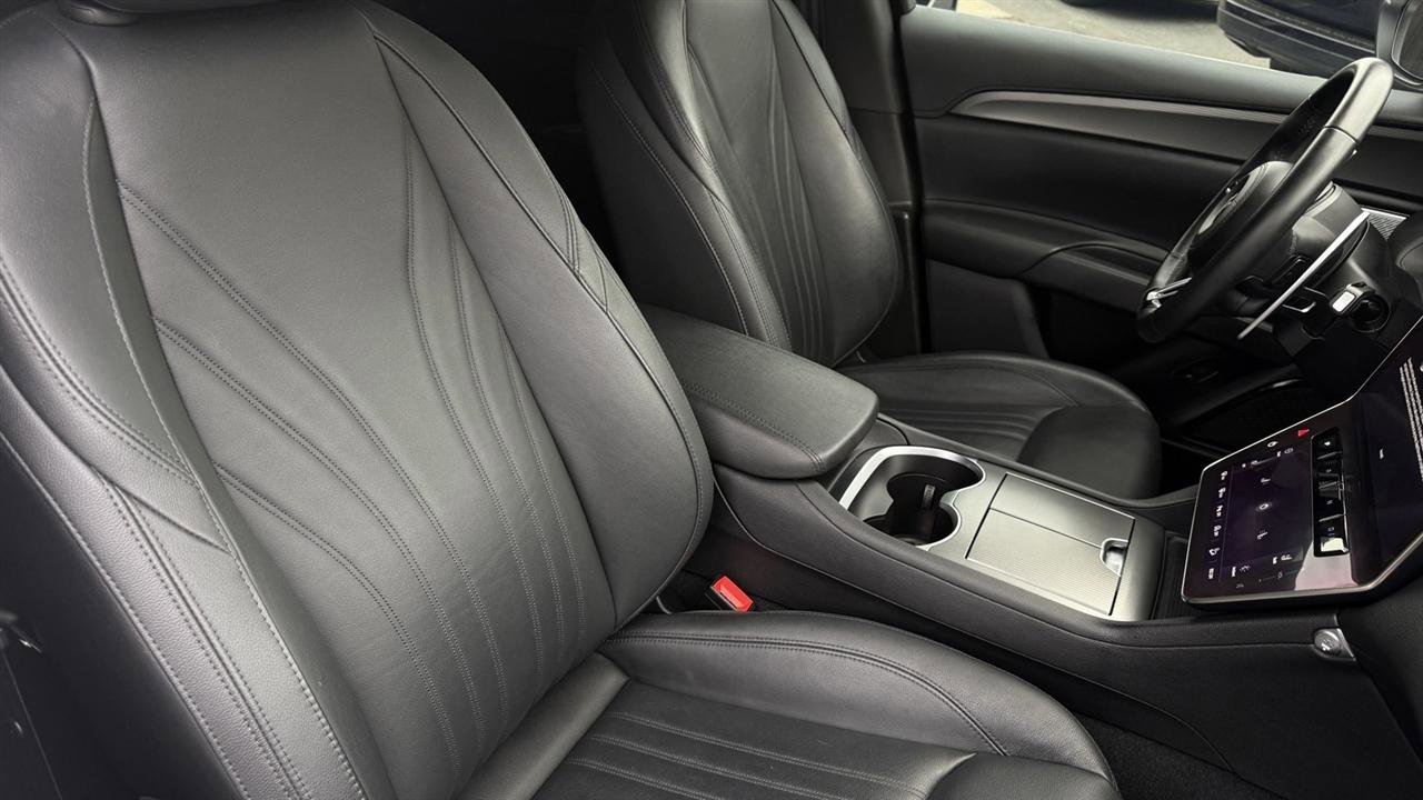 Used 2023 Maserati Grecale GT AWD/4WD image 44