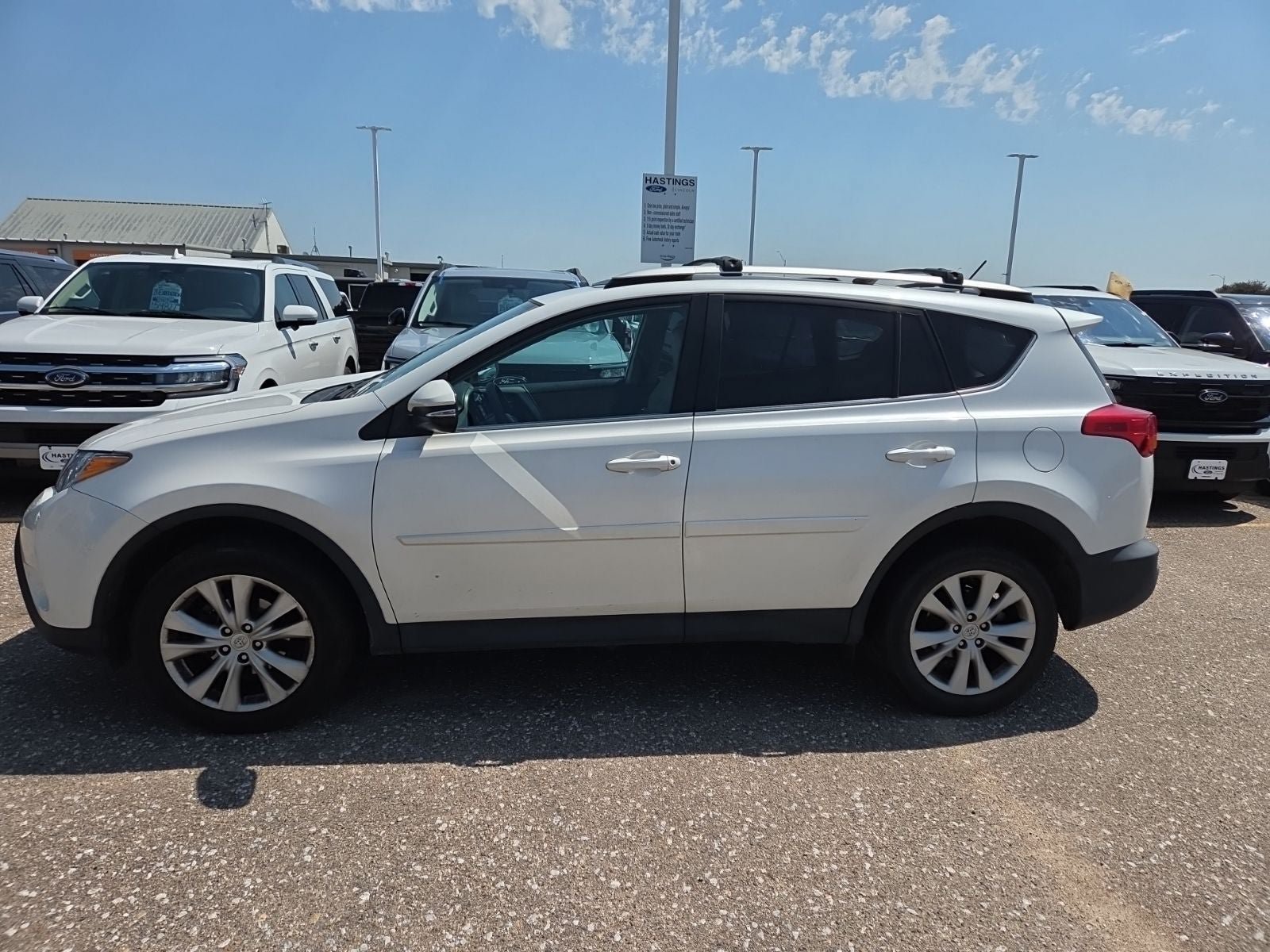 Used 2014 Toyota RAV4 Limited w/ Technology Package AWD/4WD image 5