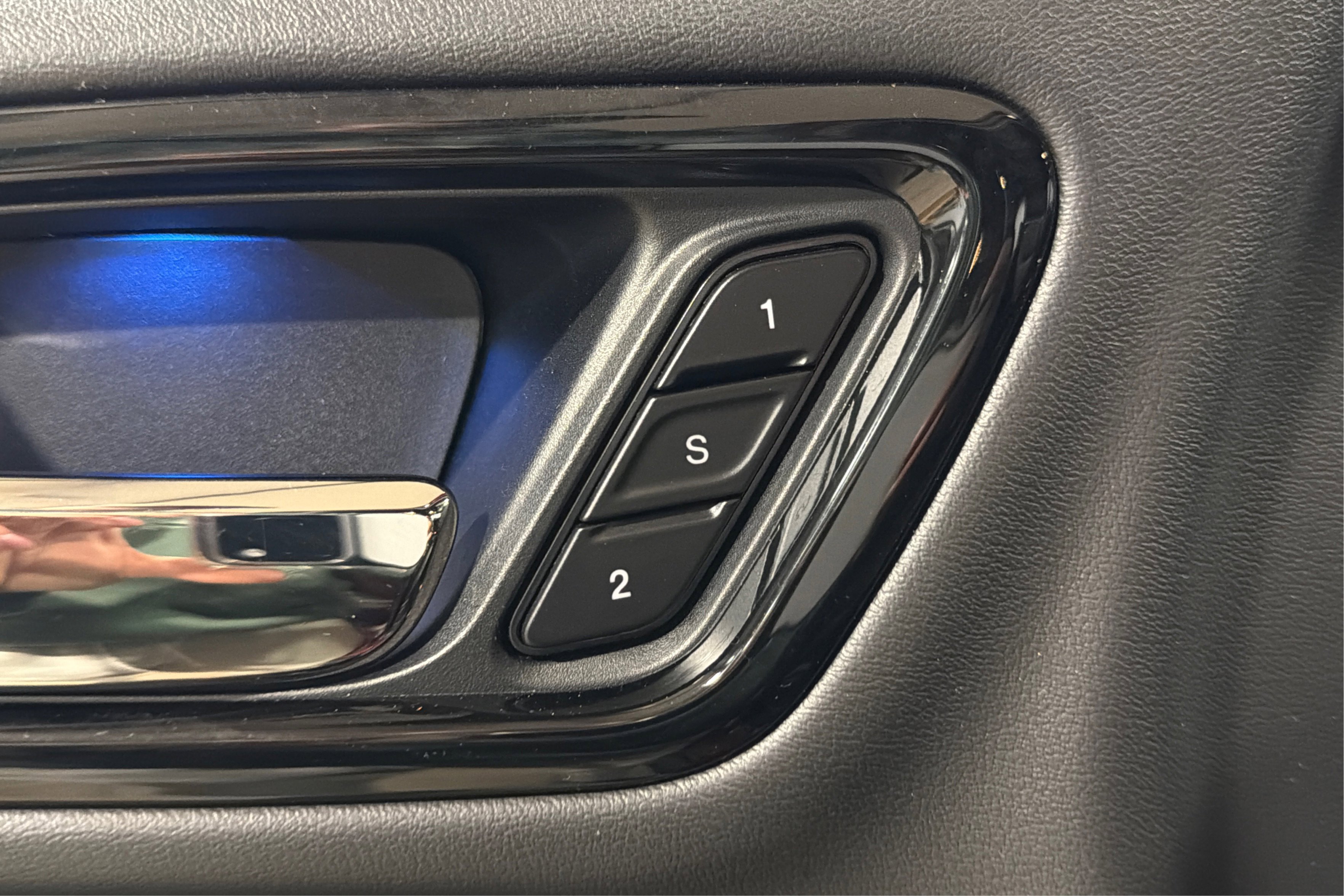 Used 2024 Dodge Durango R/T AWD/4WD image 17