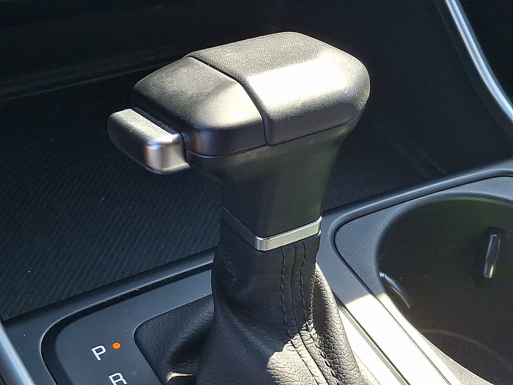 Certified 2025 Kia Carnival FWD image 20
